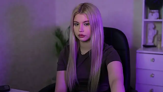 AshleyNikoo online show from September 30, 9:58 am