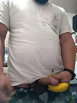 Snapshot of Dragos_01 chatting on October 21, 2:23 am Dragos 01 online show from October 21, 2:23 am