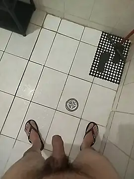 Snapshot of Wess1987 chatting on November 17, 3:23 am Wess1987 online show from November 17, 3:23 am