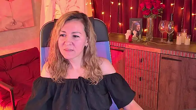 DonnaSmitth online show from April 7, 6:52 pm