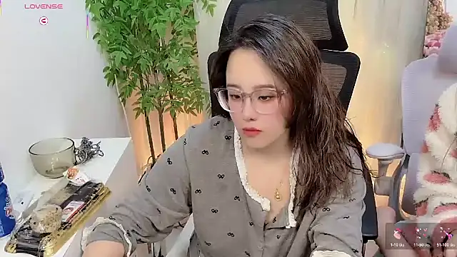 NEWONETO online show from December 21, 2:35 pm