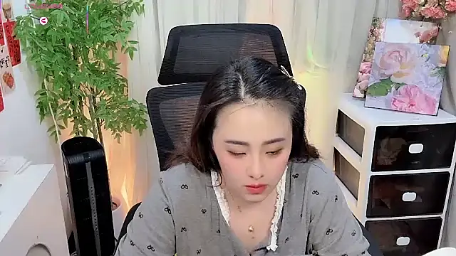 NEWONETO online show from February 21, 2:07 pm