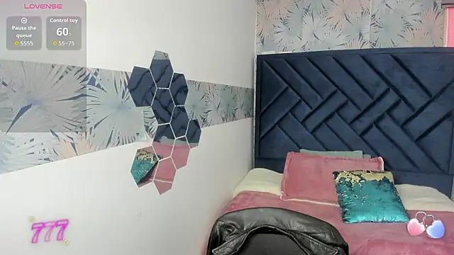 Valery More   online show from March 12, 1:06 pm