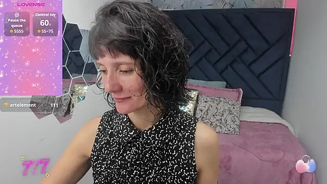 Valery More   online show from April 1, 1:12 pm