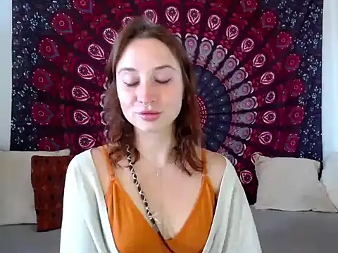 Snapshot of AdalynKiss chatting on July 11, 7:22 am AdalynKiss online show from July 11, 7:22 am