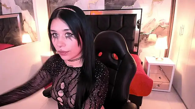 SusanVilla online show from May 21, 8:16 pm