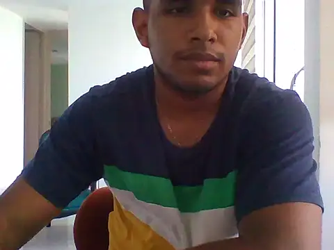 jesusacastrop25 online show from May 14, 4:03 pm
