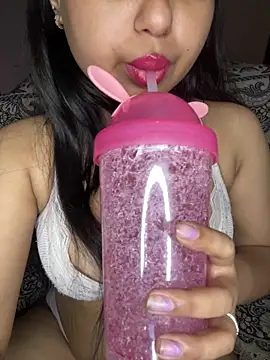 soniyaverma00 online show from April 30, 9:19 pm