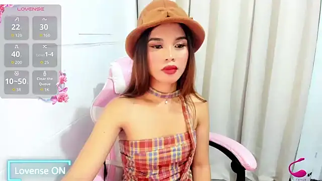 Snapshot of jeanalove chatting on June 13, 1:09 pm jeanalove online show from June 13, 1:09 pm