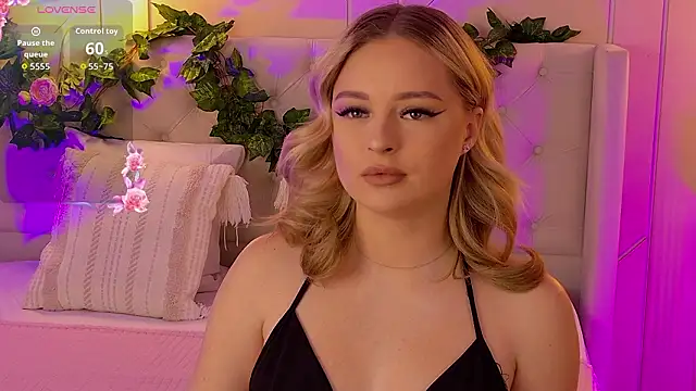 EllyLinn online show from February 1, 5:11 pm