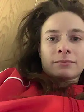 GoldenPussy1329 online show from February 5, 9:08 pm