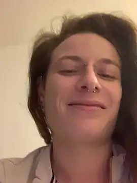 GoldenPussy1329 online show from March 6, 11:12 pm