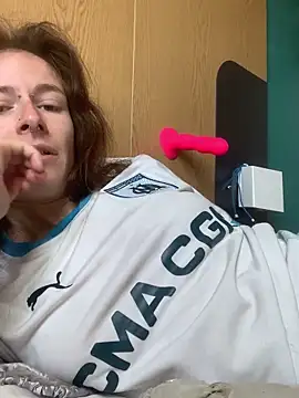 GoldenPussy1329 online show from April 18, 2:21 pm