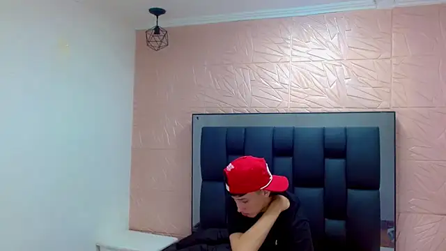 thaigo twink38 online show from February 10, 5:44 am