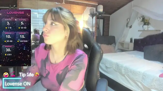 Snapshot of sophialyh_1 chatting on April 27, 1:09 pm sophialyh 1 online show from April 27, 1:09 pm