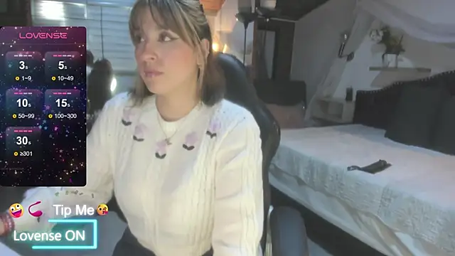 Snapshot of sophialyh_1 chatting on April 28, 3:39 pm sophialyh 1 online show from April 28, 3:39 pm