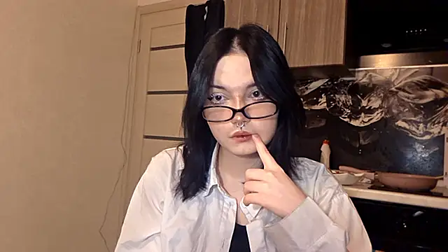 Beeping Creature online show from February 14, 5:21 pm