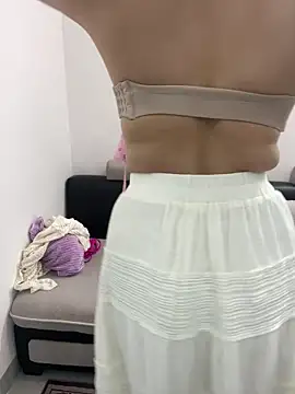 lee ly online show from March 20, 2:11 pm