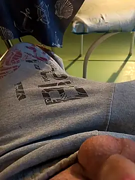 SugaryFinder1 online show from February 12, 3:07 pm