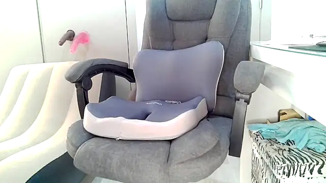 Jockstrap3x online show from April 10, 11:48 am