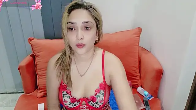 Snapshot of INDIANROMANCE chatting on May 19, 1:56 am INDIANROMANCE online show from May 19, 1:56 am