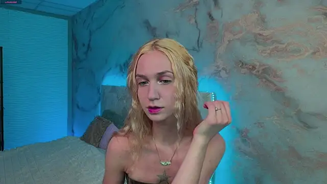 Snapshot of SerenaCrystall chatting on July 30, 10:36 am SerenaCrystall online show from July 30, 10:36 am