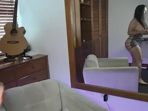 Talia  velvet online show from November 28, 1:47 pm