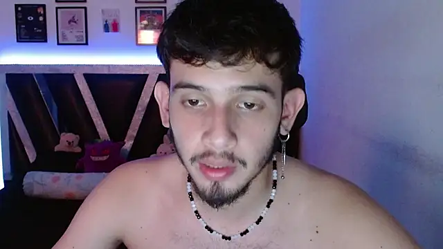 Snapshot of Sebasxxl12 chatting on December 19, 9:27 am Sebasxxl12 online show from December 19, 9:27 am