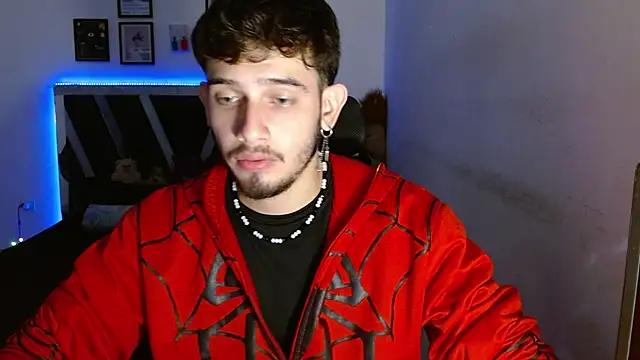 Snapshot of Sebasxxl12 chatting on December 20, 5:36 am Sebasxxl12 online show from December 20, 5:36 am