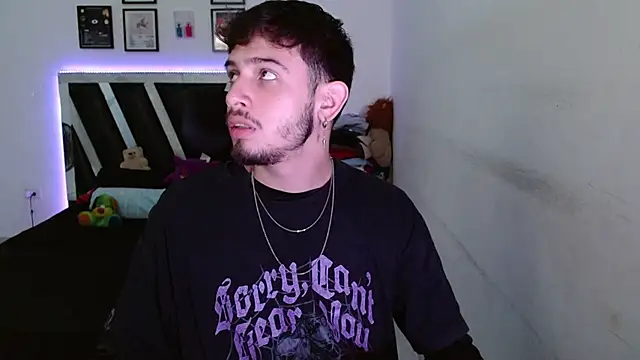 Snapshot of Sebasxxl12 chatting on January 7, 9:28 pm Sebasxxl12 online show from January 7, 9:28 pm