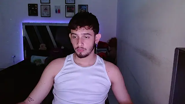 Snapshot of Sebasxxl12 chatting on January 10, 7:10 am Sebasxxl12 online show from January 10, 7:10 am