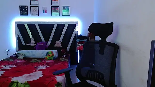 Snapshot of Sebasxxl12 chatting on January 19, 4:22 pm Sebasxxl12 online show from January 19, 4:22 pm