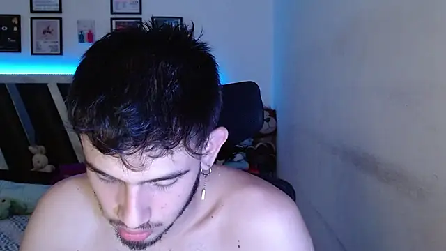 Snapshot of Sebasxxl12 chatting on February 1, 10:30 pm Sebasxxl12 online show from February 1, 10:30 pm