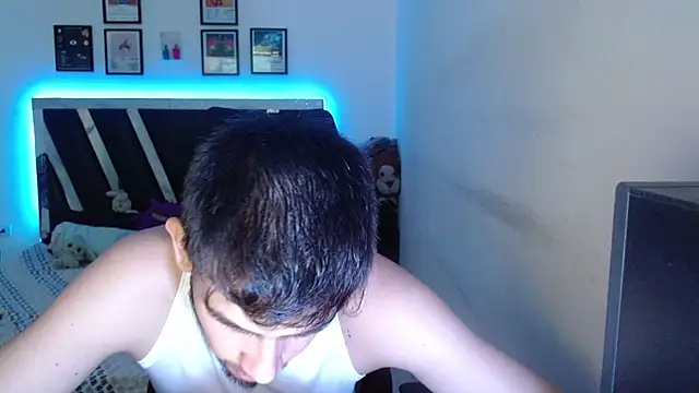 Snapshot of Sebasxxl12 chatting on February 3, 4:23 pm Sebasxxl12 online show from February 3, 4:23 pm