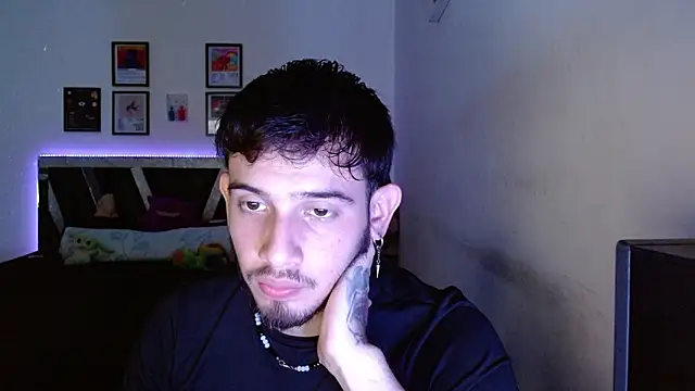 Snapshot of Sebasxxl12 chatting on February 11, 5:34 am Sebasxxl12 online show from February 11, 5:34 am