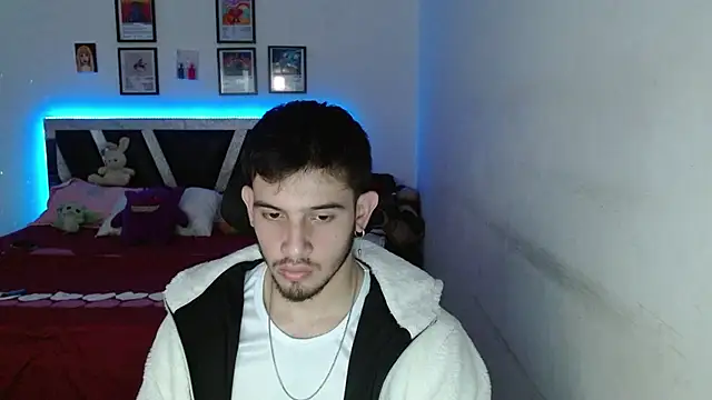 Snapshot of Sebasxxl12 chatting on February 22, 9:13 pm Sebasxxl12 online show from February 22, 9:13 pm