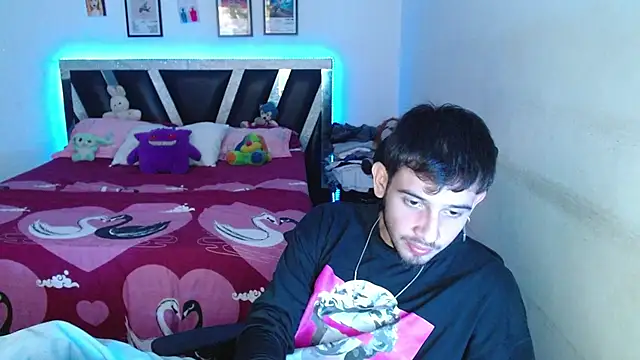 Snapshot of Sebasxxl12 chatting on February 26, 10:31 pm Sebasxxl12 online show from February 26, 10:31 pm