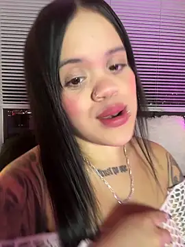 Snapshot of Sussyroxxx chatting on June 2, 3:52 am Sussyroxxx online show from June 2, 3:52 am