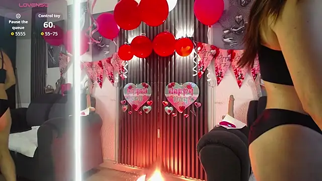 chloe  Jones  online show from February 10, 1:04 pm