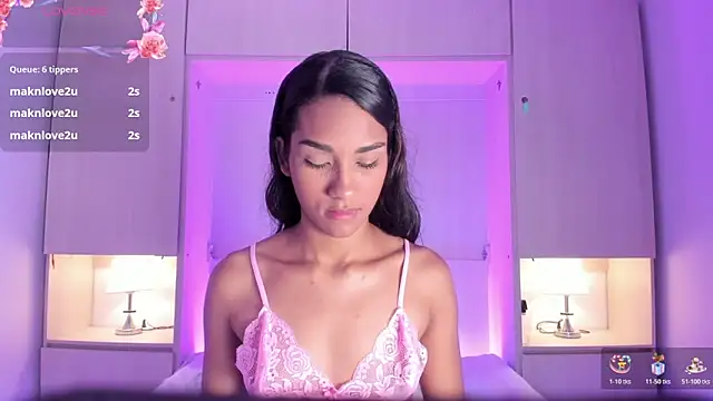 AnahiCollins online show from April 1, 1:41 pm