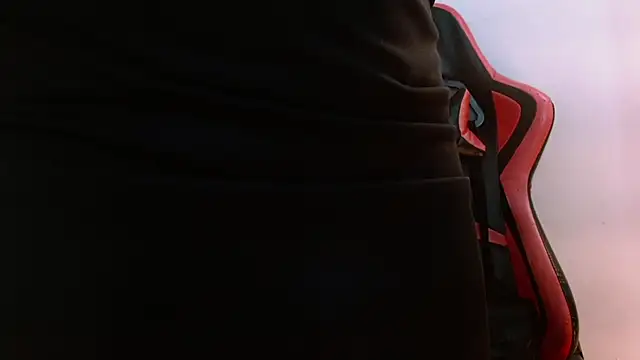 Snapshot of Melany_Carter_ chatting on December 5, 12:52 am Melany Carter online show from December 5, 12:52 am