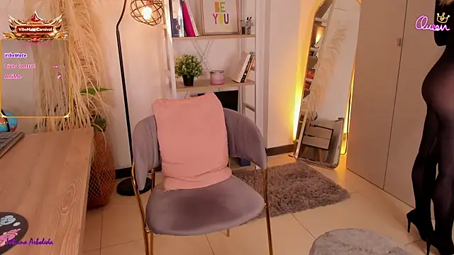 Snapshot of julianaarboleda chatting on July 12, 1:13 pm julianaarboleda online show from July 12, 1:13 pm