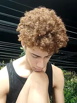 Snapshot of The_boy_good chatting on October 15, 7:08 am The boy good online show from October 15, 7:08 am