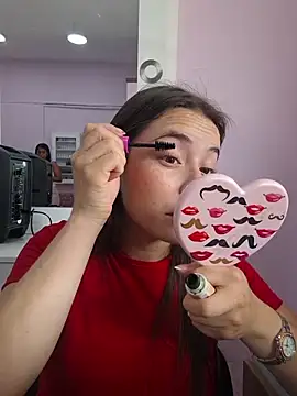 Snapshot of EmmaValencia_ chatting on April 22, 7:26 pm EmmaValencia online show from April 22, 7:26 pm