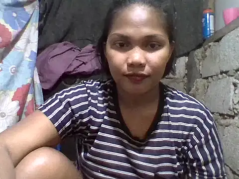 Snapshot of sweetlexypinay19 chatting on March 23, 1:37 pm sweetlexypinay19 online show from March 23, 1:37 pm