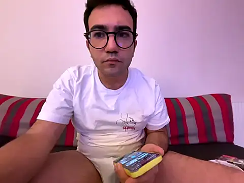 xochipilliii online show from October 7, 4:26 pm