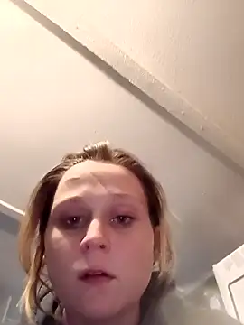 Snapshot of Queen2454 chatting on February 13, 6:15 pm Queen2454 online show from February 13, 6:15 pm