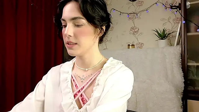 di moon online show from October 20, 3:01 pm