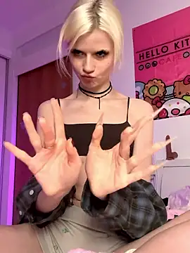 bunnyirisluv online show from January 17, 6:11 pm