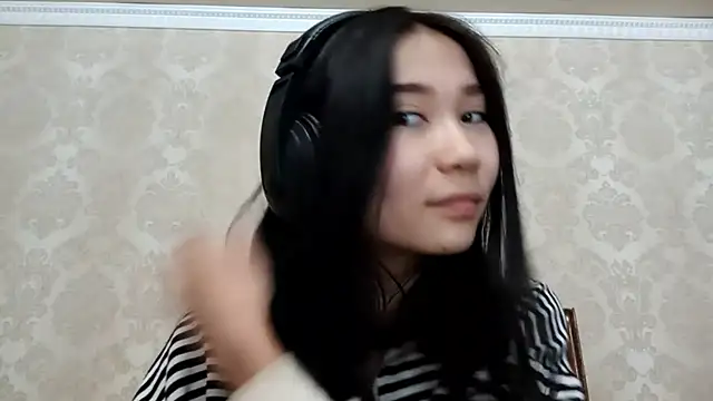 YukiShaapan online show from October 21, 12:17 pm